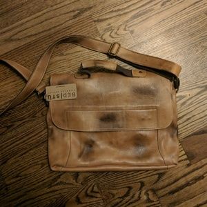 BedStu Hampton Messenger Bag